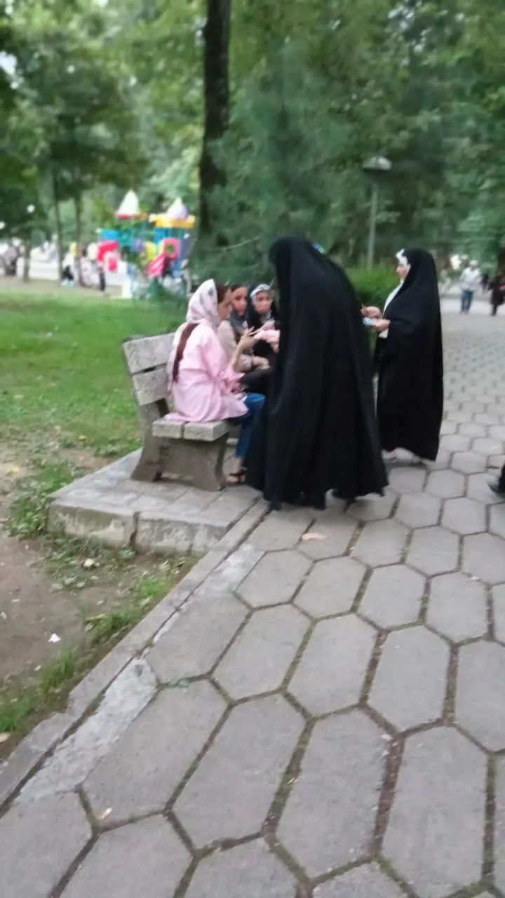  دورهمی فاطمی در قالب تشکل خودجوش مردمی در راستای احیای فرهنگ عفاف و حجاب 
