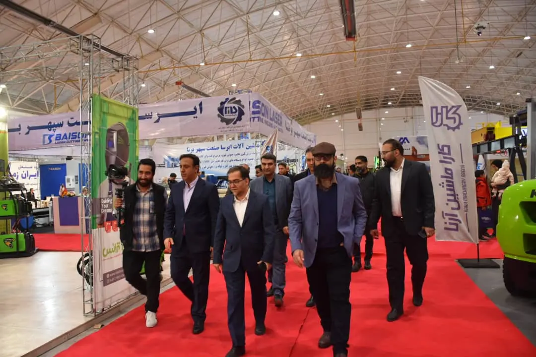 نمایشگاه پنج جانبه صنعت در شیراز