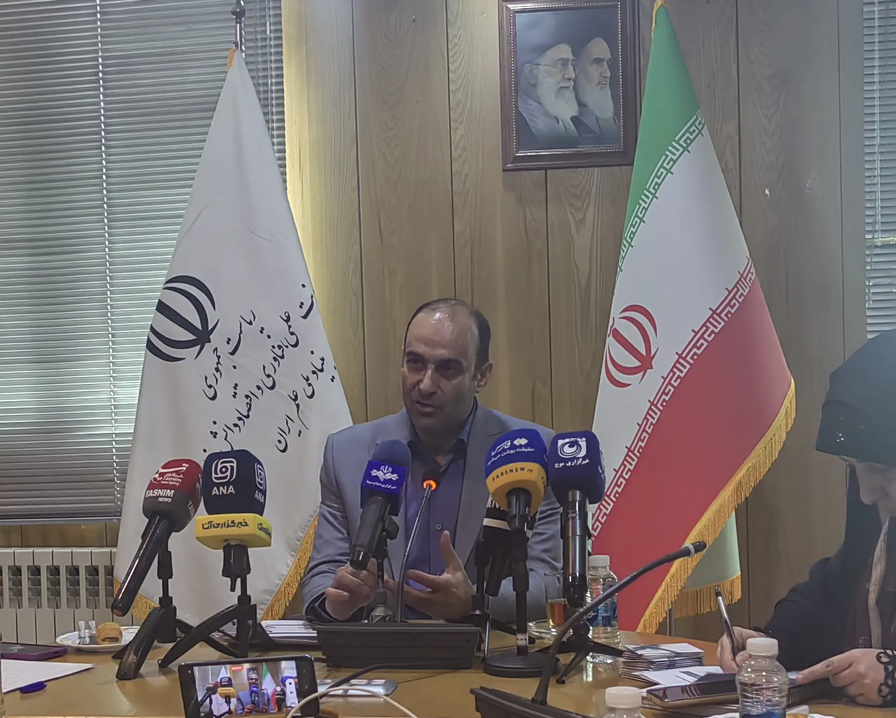 رئیس بنیاد ملی علم ایران 