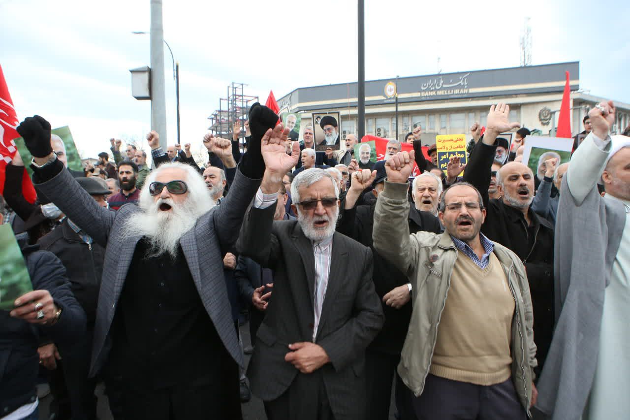 راهپیمایی مردم رشت در محکومیت جنایات تروریستی در کرمان