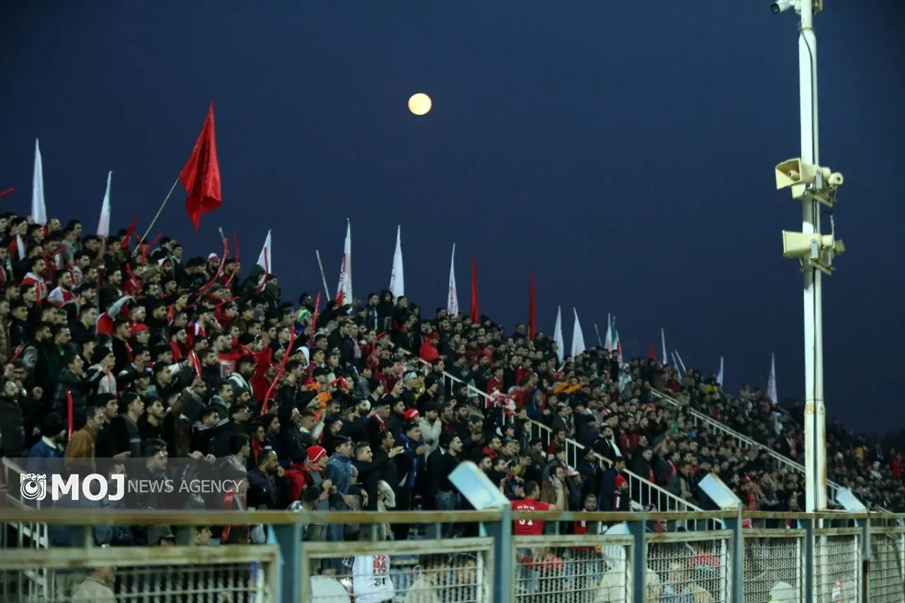 تراکتور تبرزز