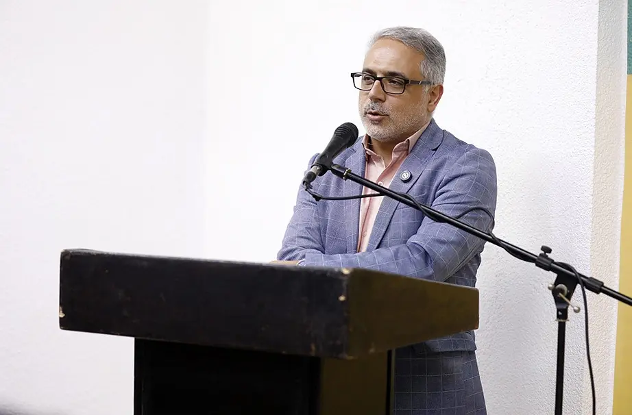 دکتر رهبری در مراسم افتتاح خانه ادبیات کودک در کیش