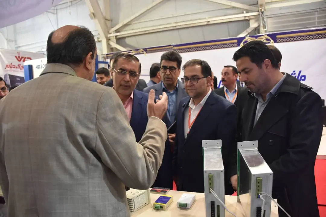 نمایشگاه پنج جانبه صنعت در شیراز