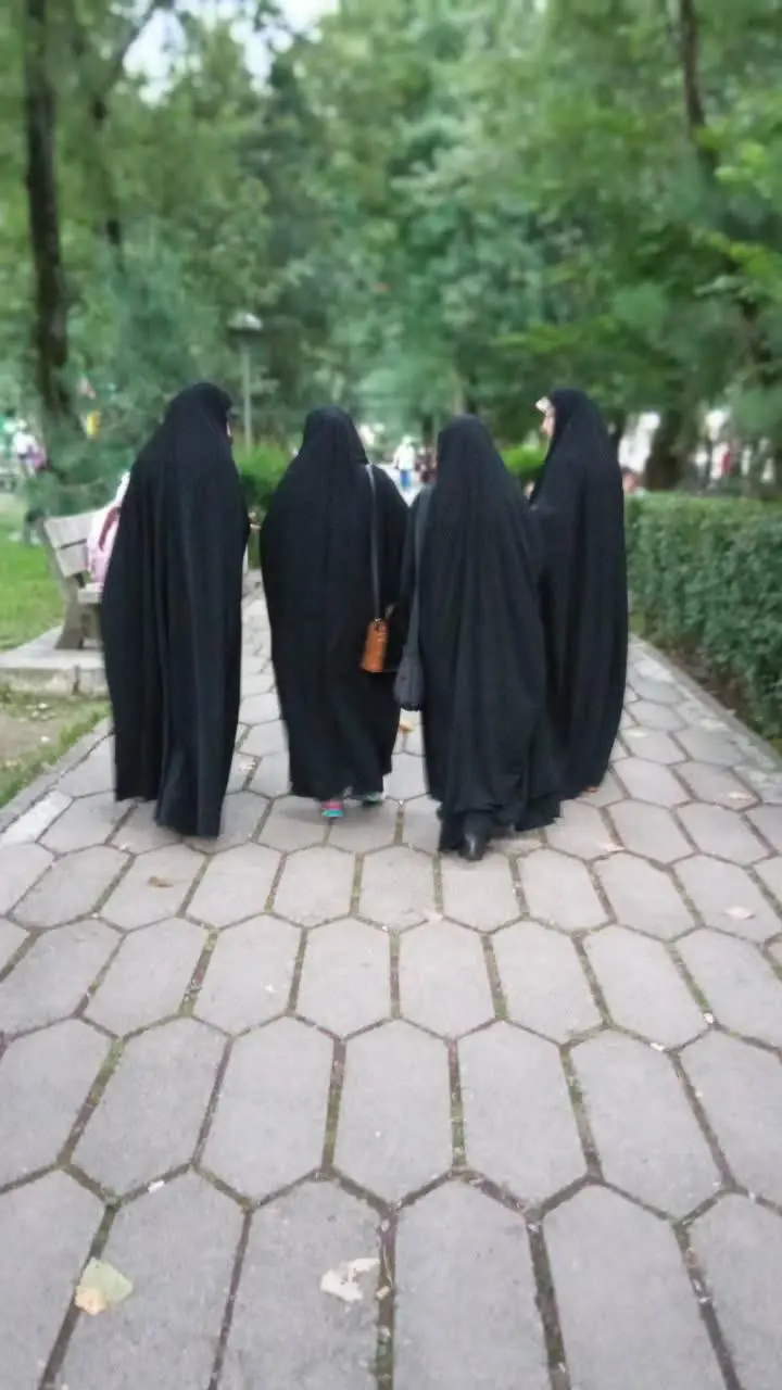  دورهمی فاطمی در قالب تشکل خودجوش مردمی در راستای احیای فرهنگ عفاف و حجاب 
