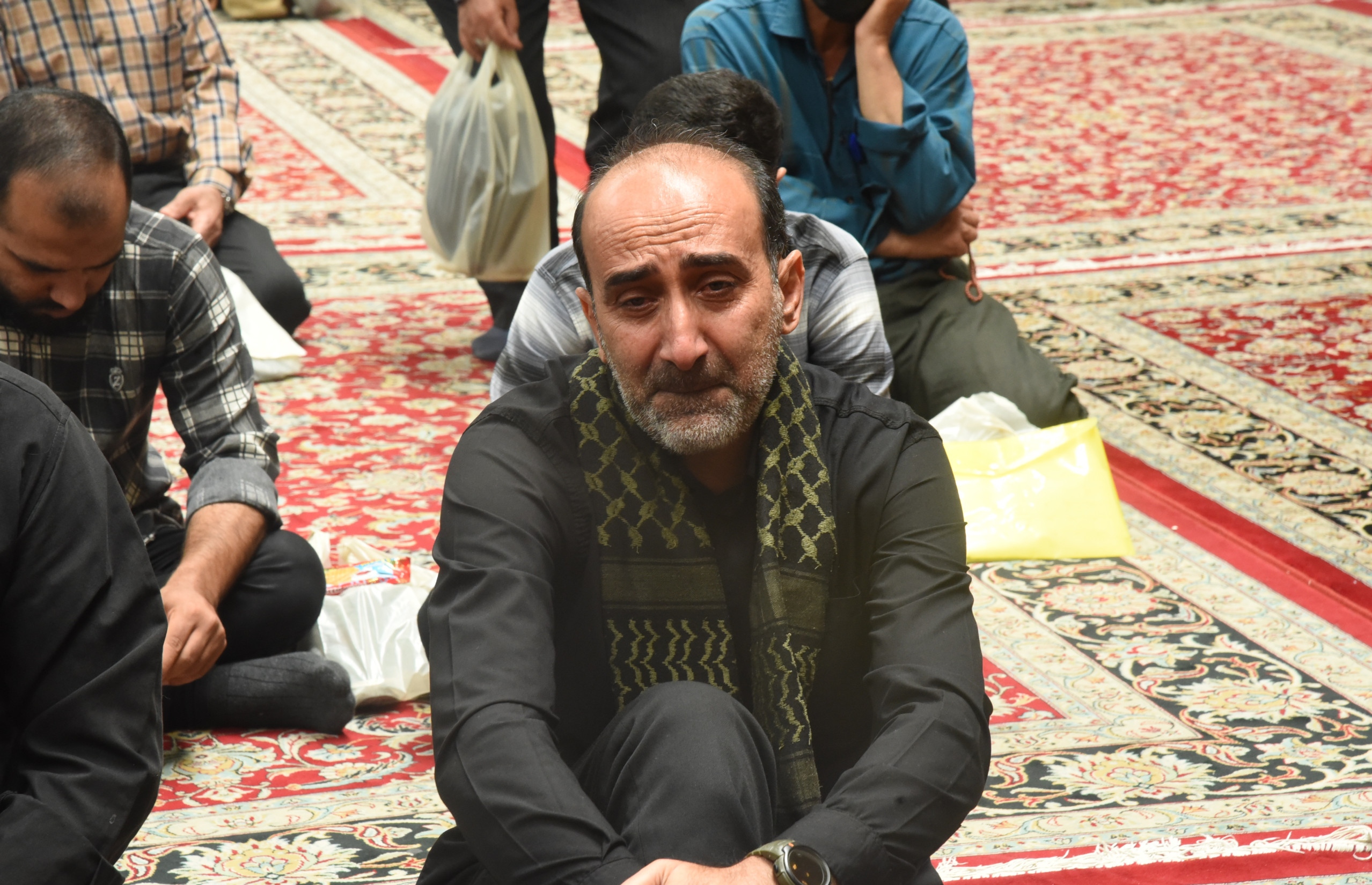 مردم شیراز در سوگ شهادت رئیس جمهور