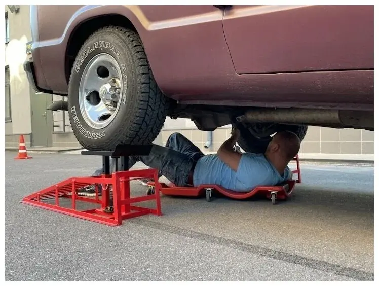 خدمات در محل امداد خودرو