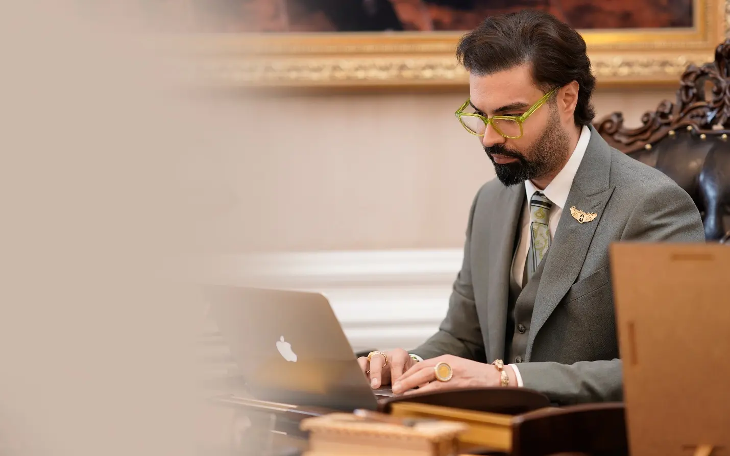 دکتر ماکان آریا