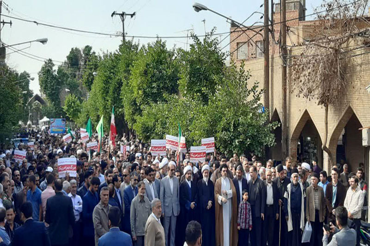 مردم دزفول با راهپیمایی اقدامات اخیر آشوب گران را محکوم کردند