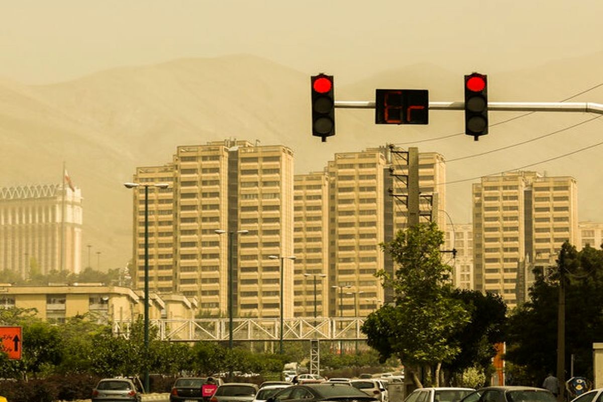 گرد و غبار و کاهش کیفیت هوا در غرب کشور