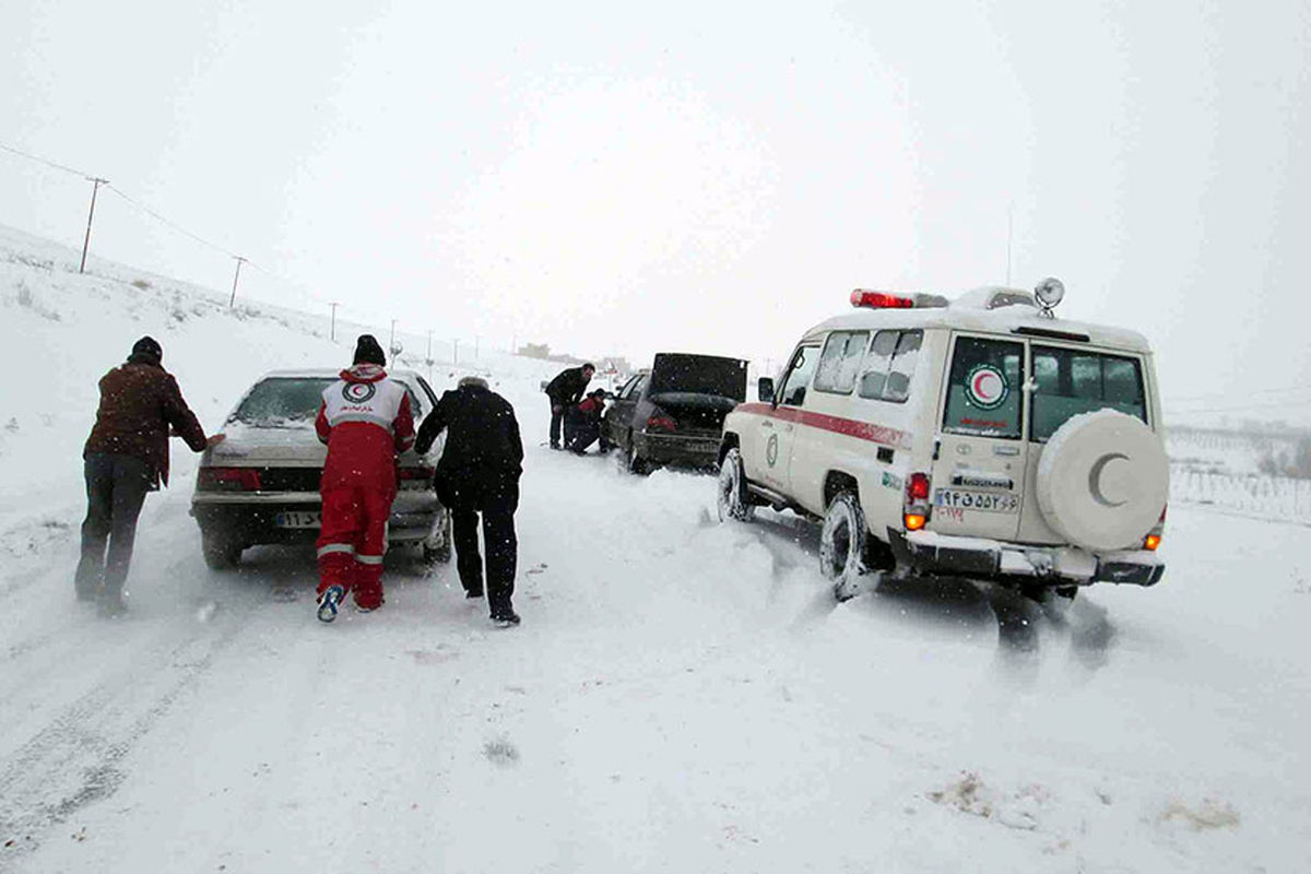  4430 نفر از هموطنان از برف نجات پیدا کردند/10 نفر به مراکز درمانی منتقل شدند