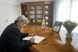  دفتر یادبود پاپ فرانسیس از سوی نماینده دائم ایران در ژنو امضا شد