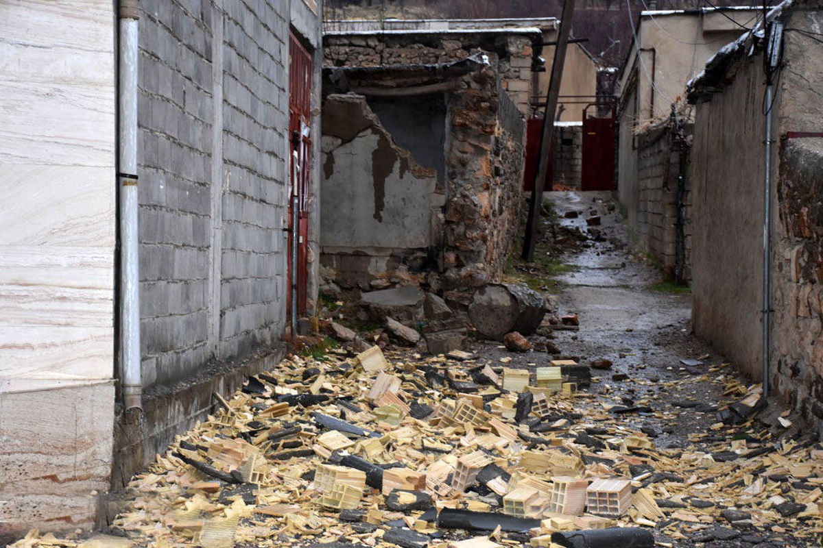 ۱۸۵ میلیون تومان کمک بلاعوض دولت به زلزله‌زدگان سی‌سخت