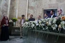 آرامگاه شیخ اجل به پاسداشت روز جهانی سعدی گلباران شد