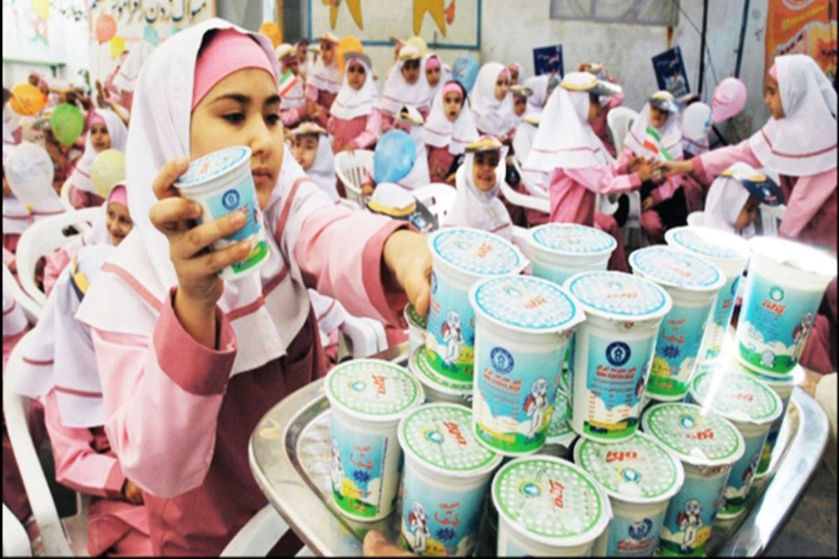 آغاز توزیع شیر رایگان بین ۱۳۴ هزار دانش آموز استان مرکزی