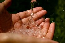 تفکیک آب شرب و بهداشتی با مشکل مالی مواجه است