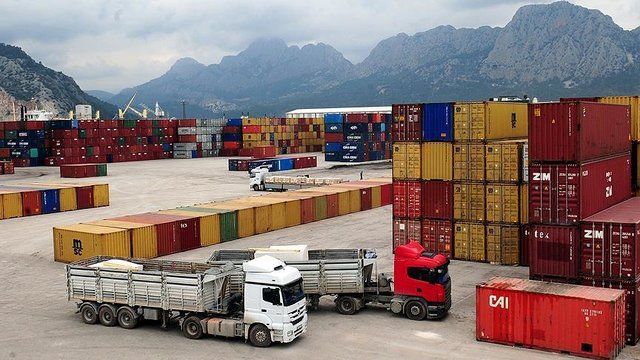 ۷۰درصد صادرات فارس از گمرک منطقه اقتصادی لامرد انجام می‌شود