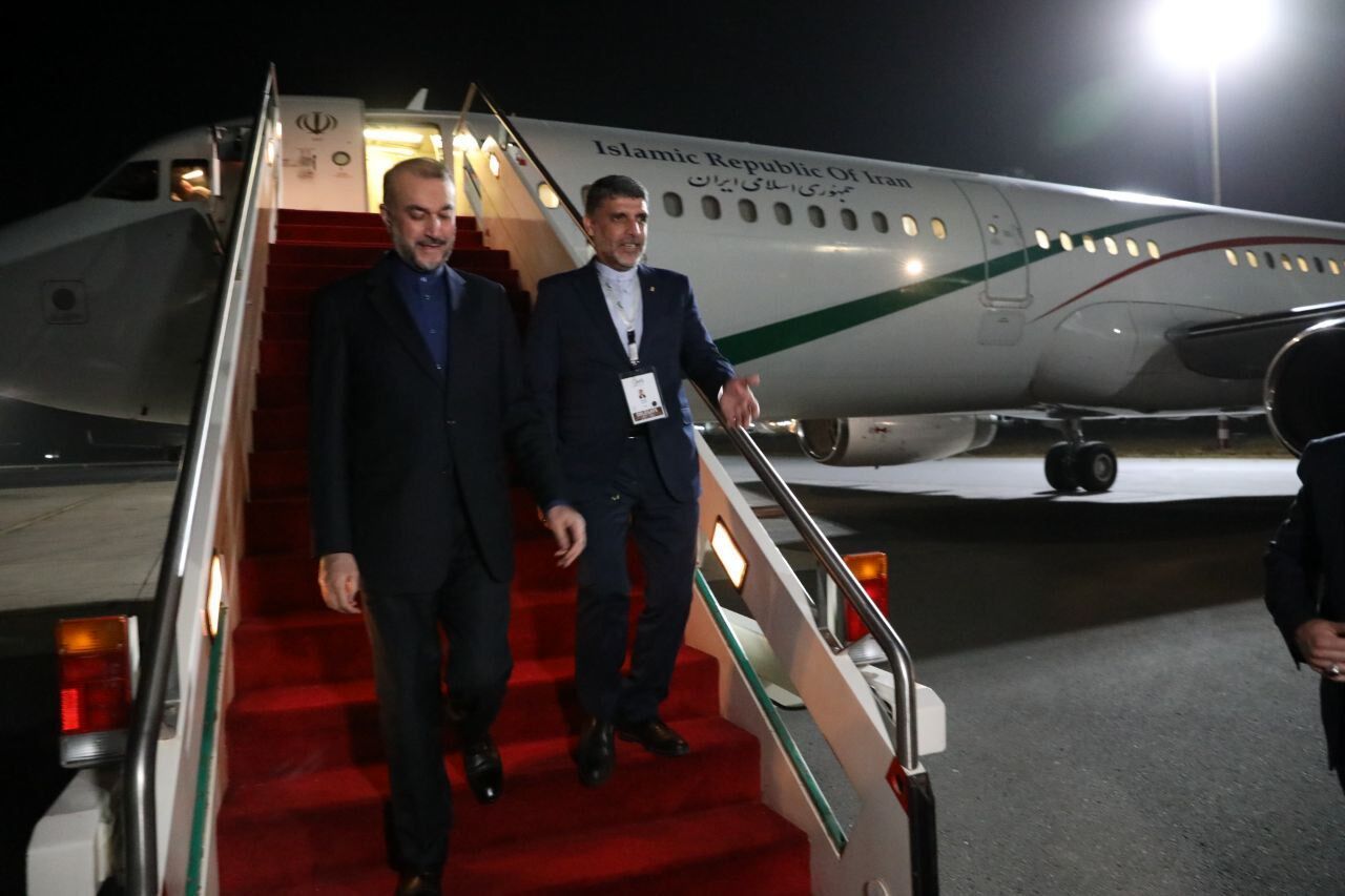 وزیر خارجه ایران وارد گامبیا شد