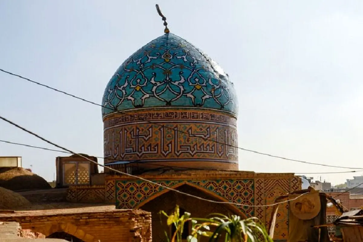 مرمت گنبد امامزاده اسماعیل اصفهان آغاز شد