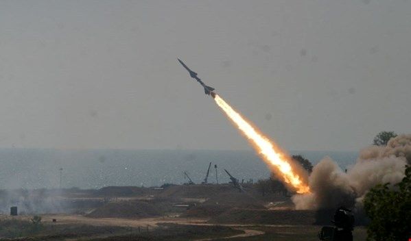 سامانه موشکی جدید یمن رونمایی می‎شود