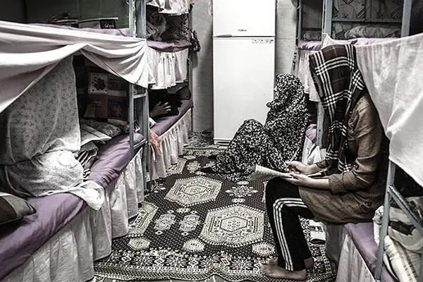 بیش از ۸۰۰ زن در میان زندانیان جرایم غیرعمد ایران قرار دارند
