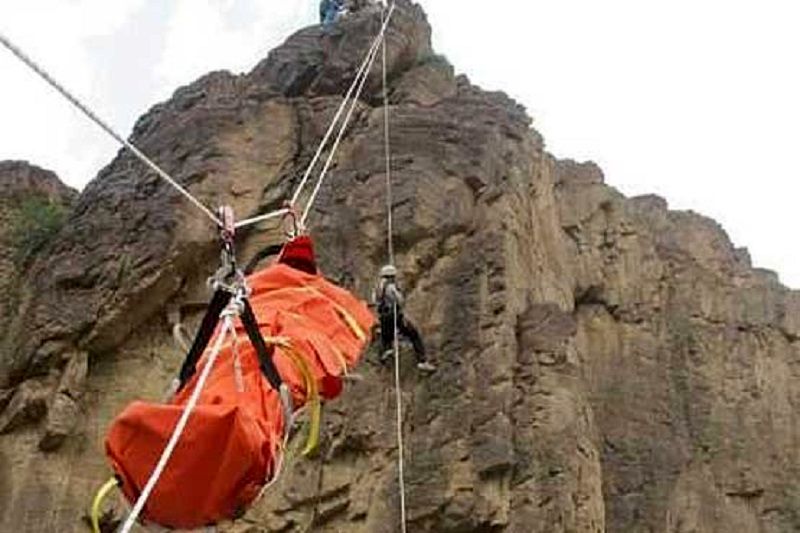 سیاوش عرفانی کوهنورد مصدوم در ارتفاعات سفیدکوه خرم آباد، جان باخت