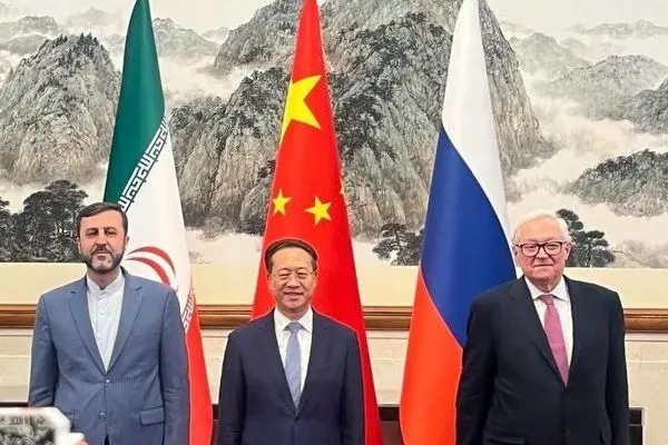 بیانیه پایانی نشست سه جانبه ایران، روسیه و چین صادر شد