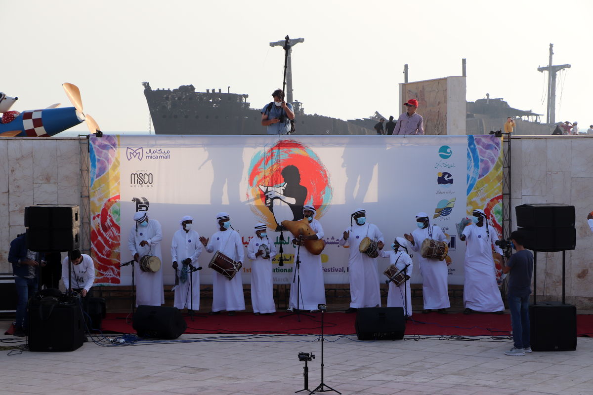  نخستین جشنواره بین المللی نی انبان کیش در شب عید مبعث آغاز شد