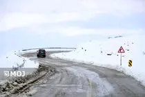 بارش برف در محور هراز و هشدار به رانندگان + فیلم