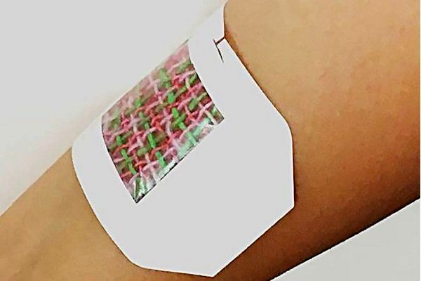 ساخت چسب زخم با قابلیت انتقال خودکار دارو به بدن 