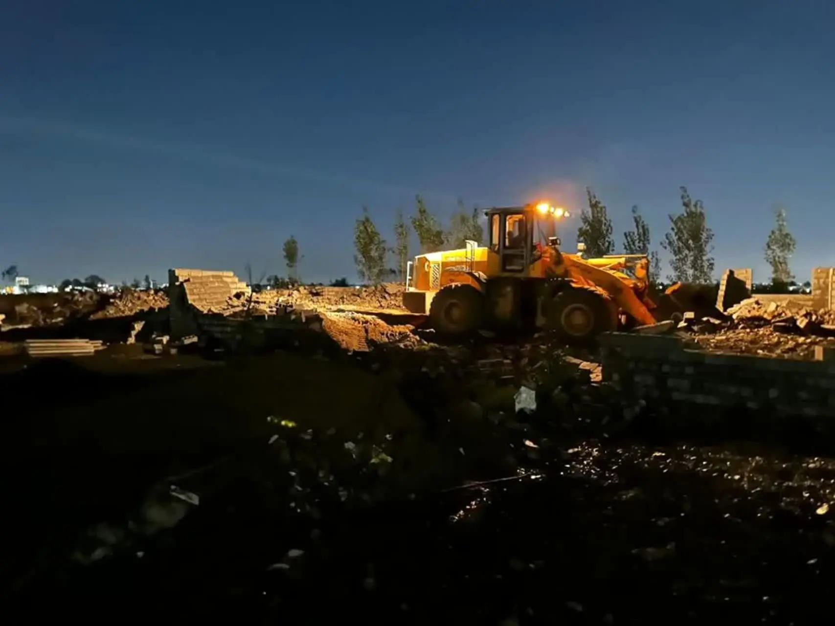 تخریب ۲۰ ساخت‌وساز غیرمجاز در اراضی کشاورزی چمستان به دستور دستگاه قضایی