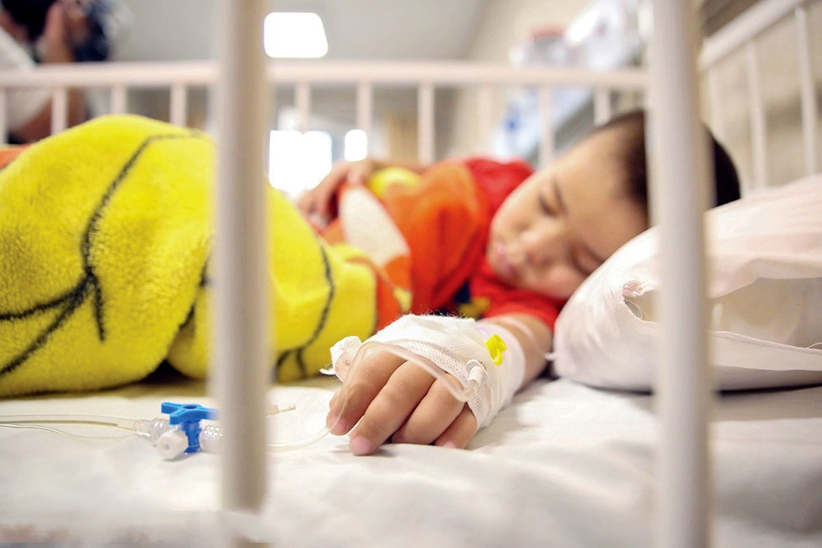 اجرای طرح درمان رایگان کودکان زیر هفت سال در بیمارستان های کاشان و آران و بیدگل