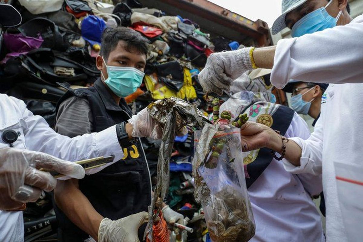 اندونزی، 210 تن زباله را به استرالیا بازمی گرداند