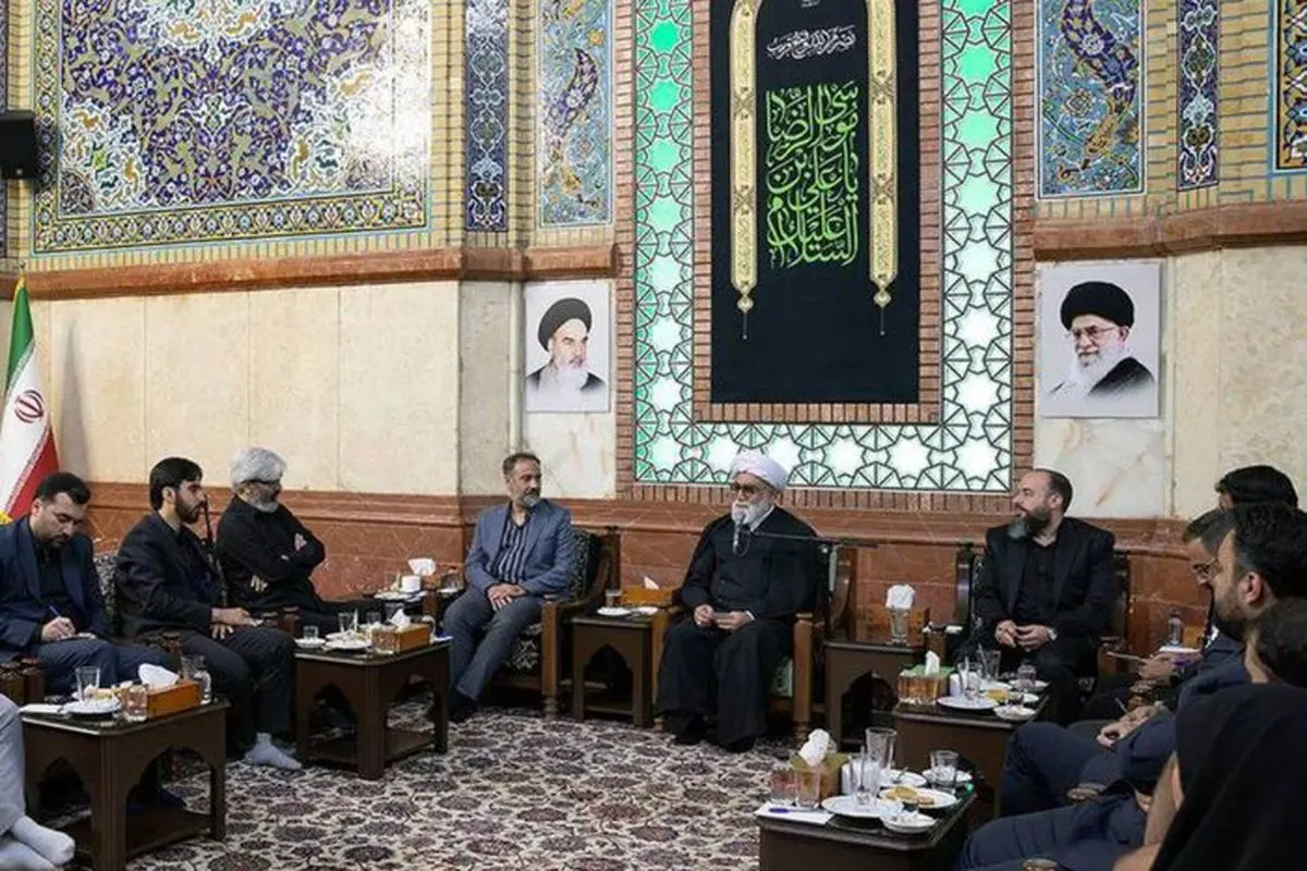 هجمههایی که بر کشور وارد میشود، ناشی از ایستادگی ما بر مسیر اهل بیت(ع) است