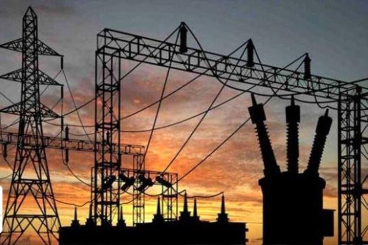 ظرفیت تبادل برق با کشورهای همجوار ۵ هزارمگاوات افزایش یافت