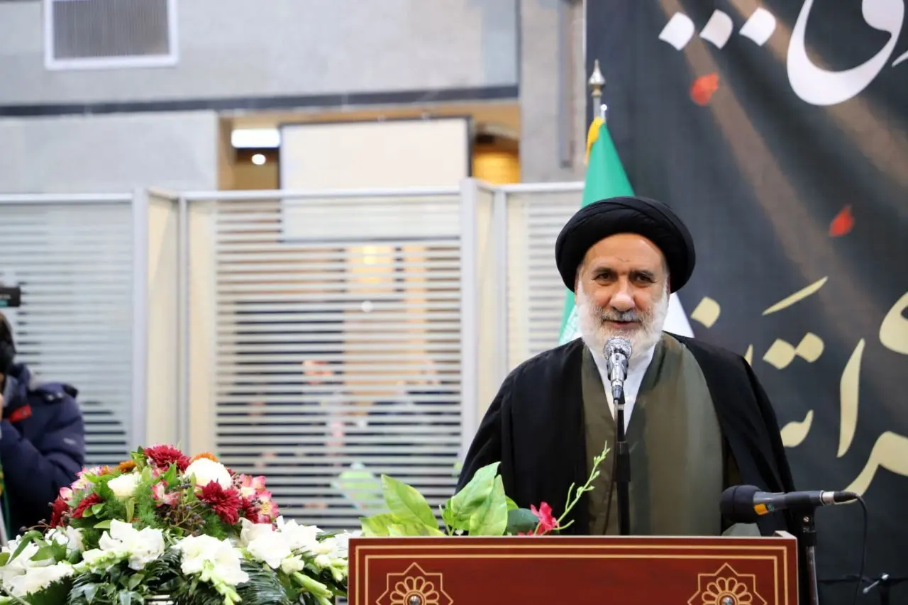 ملت ایران در جست‌وجوی شرافت، عبودیت و غیرت است
