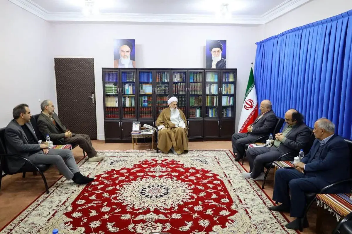 نشست نماینده ولی فقیه بامسئولان دانشگاه