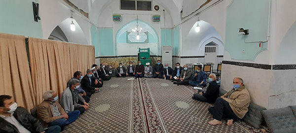 اعضای شورای اسلامی شهر میبد مسائل شهری را در دیدار مردمی بررسی کردند