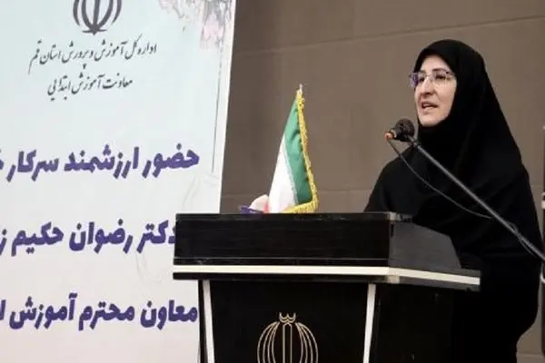 ۱۰۵ هزار دختر عشایری در مدارس کشور مشغول تحصیل هستند