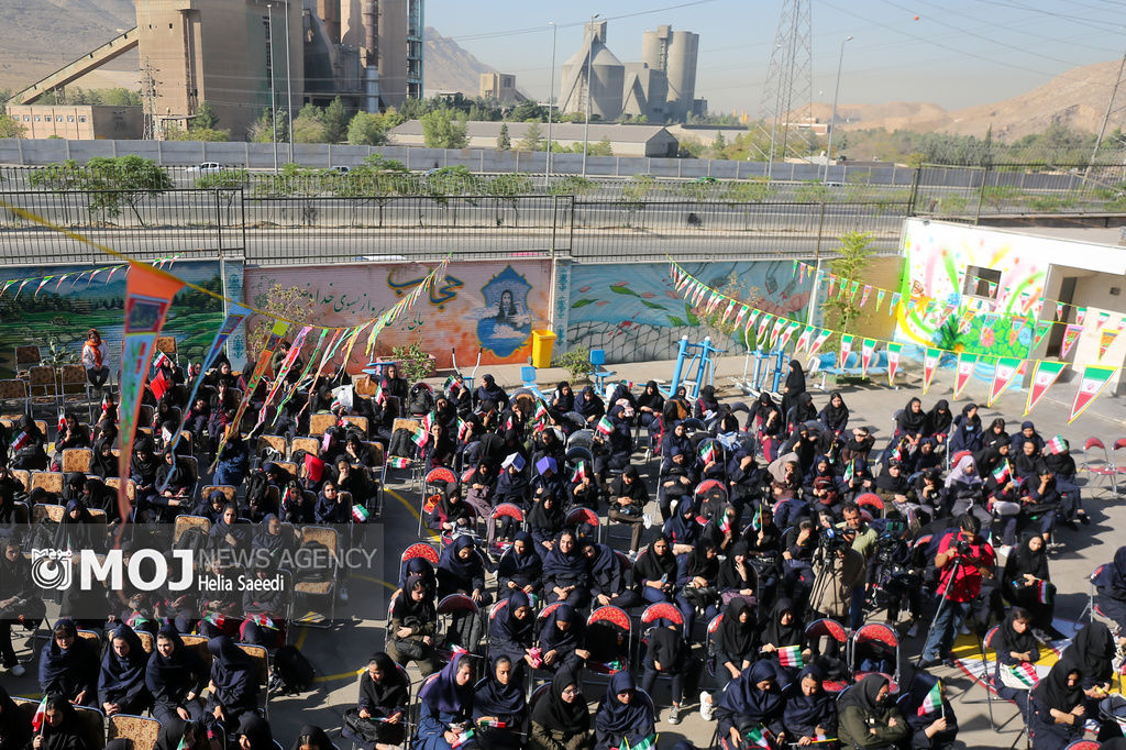 پایداری کشور محصول تلاش جوانان مجهز به علم و دانش است