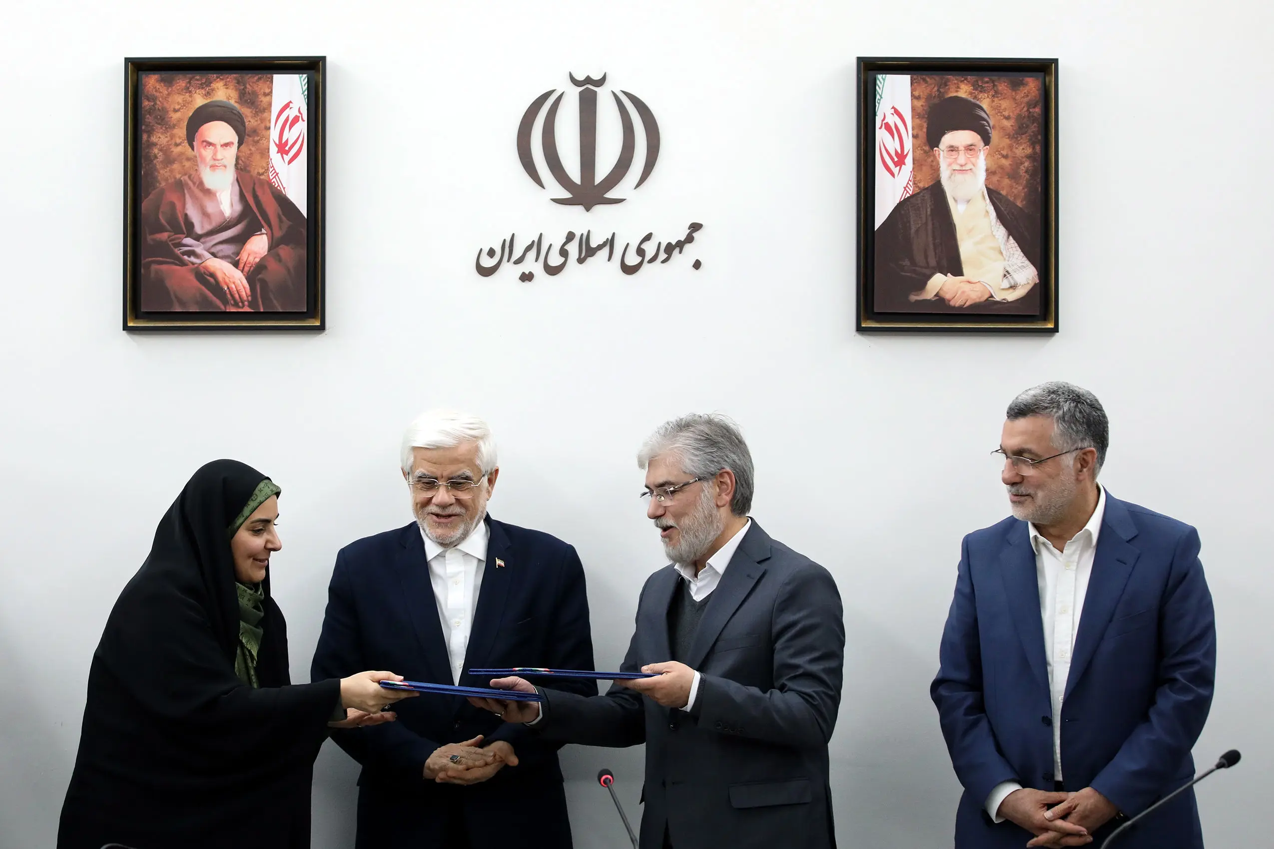 امضای تفاهم‌نامه‌های تامین اراضی و احداث مسکن اعضای هیئت علمی و کارکنان دانشگاه و مراکز آموزش عالی