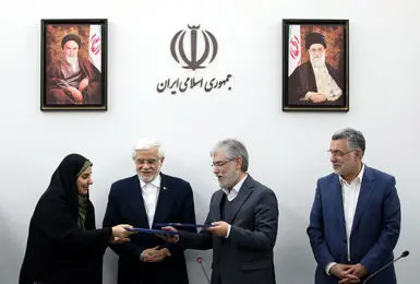 امضای تفاهم‌نامه‌های تامین اراضی و احداث مسکن اعضای هیئت علمی و کارکنان دانشگاه و مراکز آموزش عالی