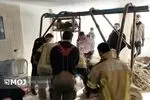  دو کارگر گرفتار در چاه ۲۵ متری در بلوار آفریقا نجات یافتند