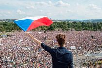 معترضان در جمهوری چک خواستار استعفای نخست وزیر این کشور شدند