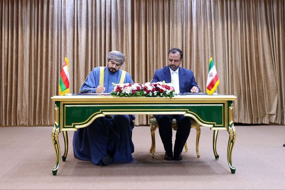 میان مقامات ایران و عمان ۴ سند همکاری به امضا رسید