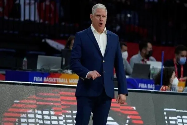 موافقت کمیته فنی فدراسیون بسکتبال با ادامه کار مانولوپولوس