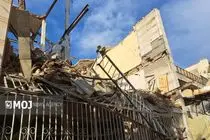 حادثه آوار در خیابان جمهوری یک کشته و چهار مصدوم برجای گذاشت