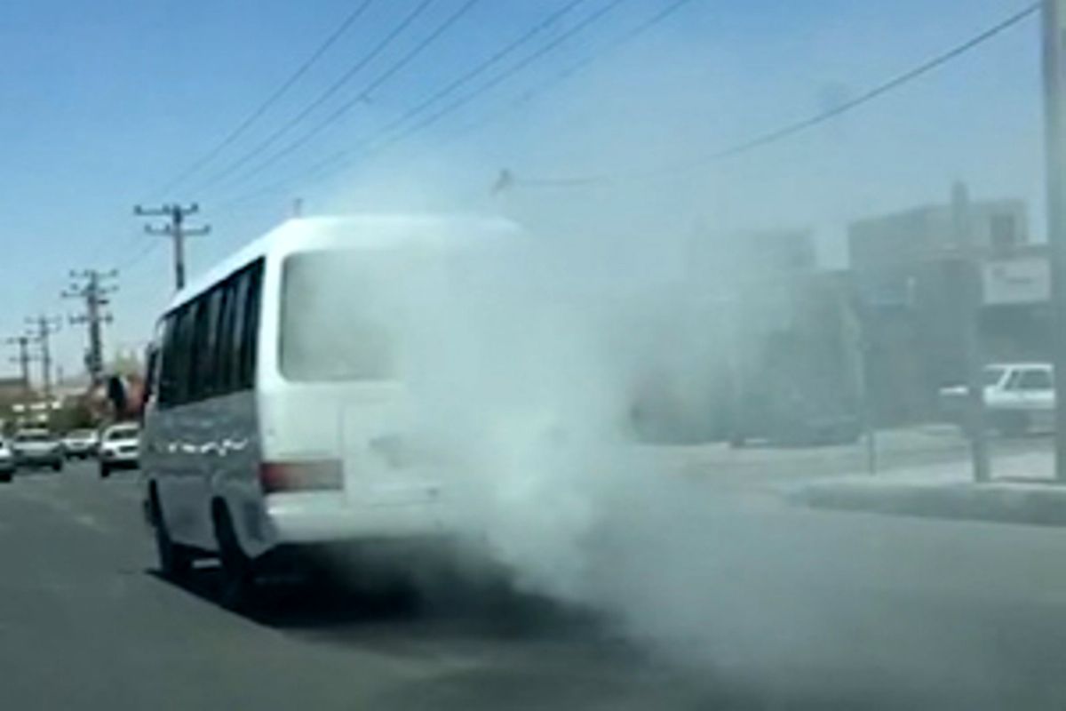 خودرو‌های فاقد معاینه فنی، مقصران اصلی آلودگی هوا در کلانشهر‌ها می باشند