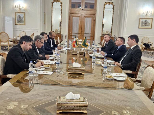 تمرکز ایران و ترکمنستان بر مسائل زیست‌محیطی خزر