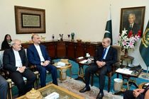 وزیر خارجه ایران با نخست‌وزیر پاکستان دیدار کرد