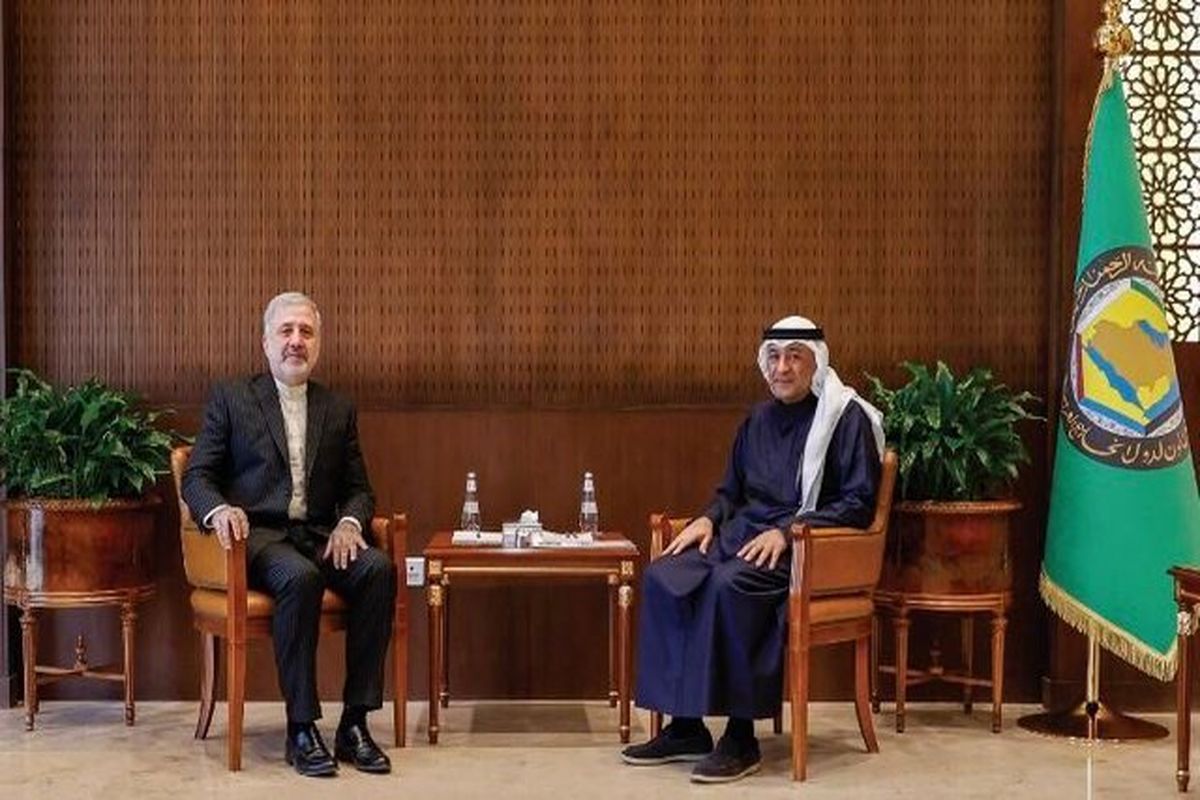 سفیر ایران در عربستان با دبیرکل شورای همکاری خلیج فارس دیدار کرد
